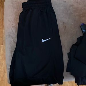 Men’s Nike dri fit basketball shorts